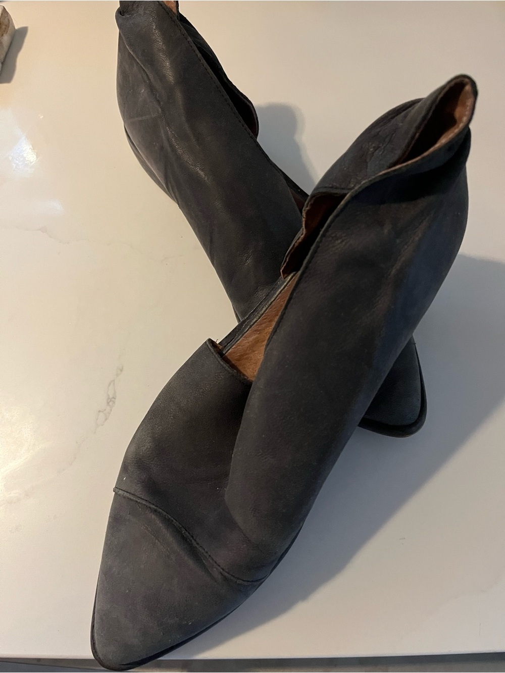 Free People Women’s Black Pointed-Toe Slip-On